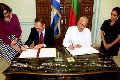 Политически консултации между Република България и Република Куба